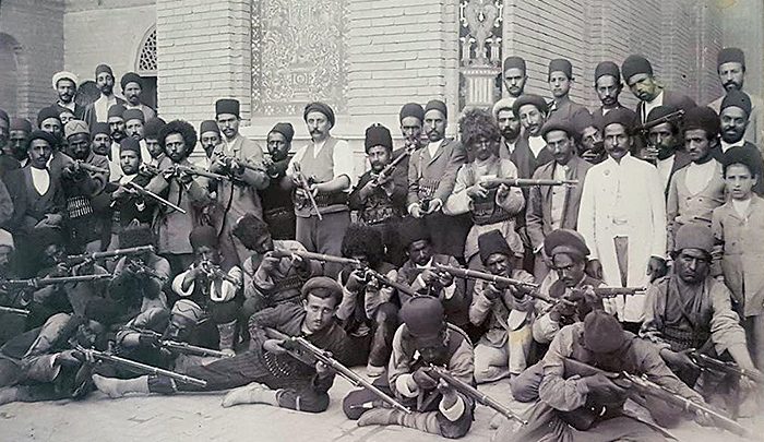 پرونده:Gilan Constitution.jpg