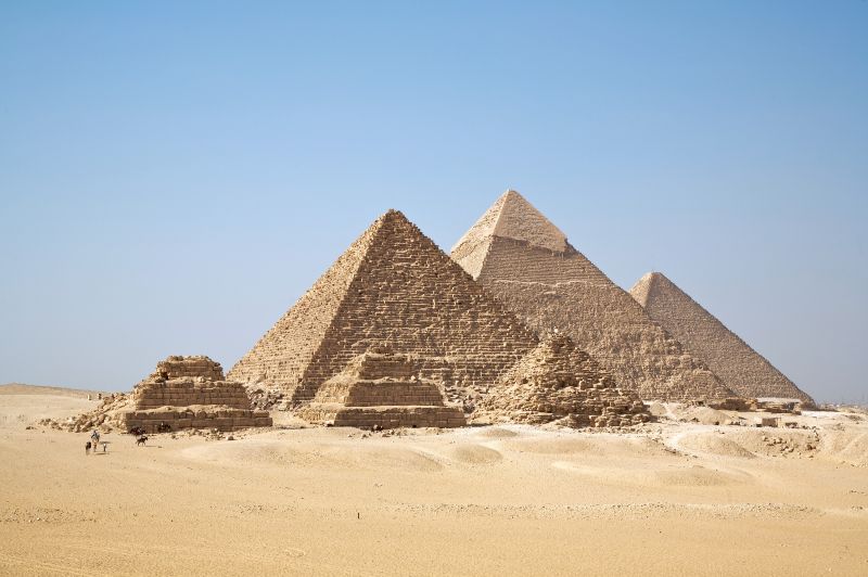 پرونده:All Gizah Pyramids.jpg