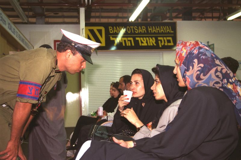 پرونده:D68-086.jpg