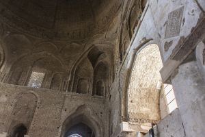 Dome chamber of Nezam al-Molk 02.jpg