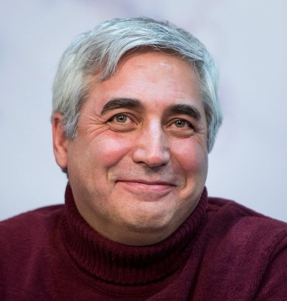 پرونده:Ebrahim Hatamikia in Fajr International Film Festival 05.jpg
