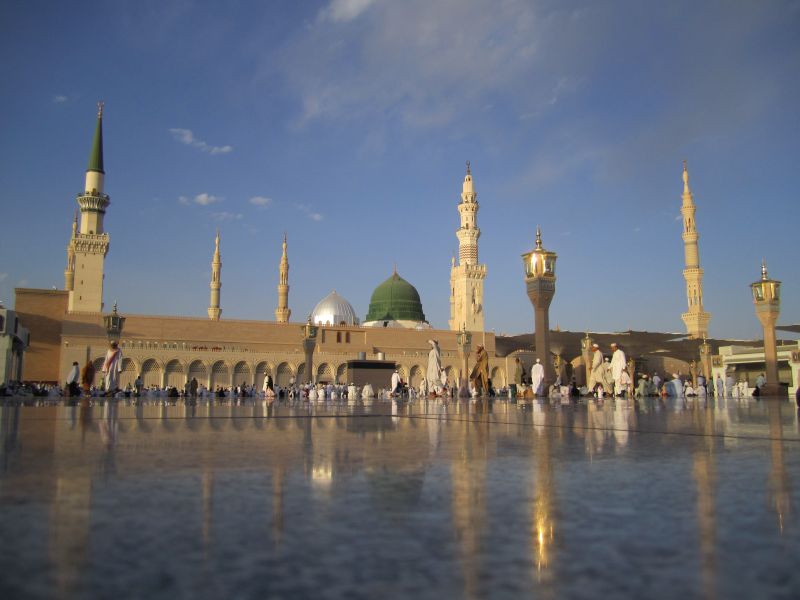 پرونده:MasjidNabawi.jpg