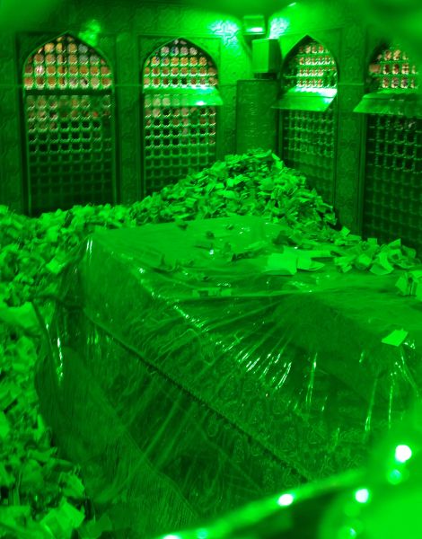 پرونده:View from inside of Imam Reza sanctuary.jpg